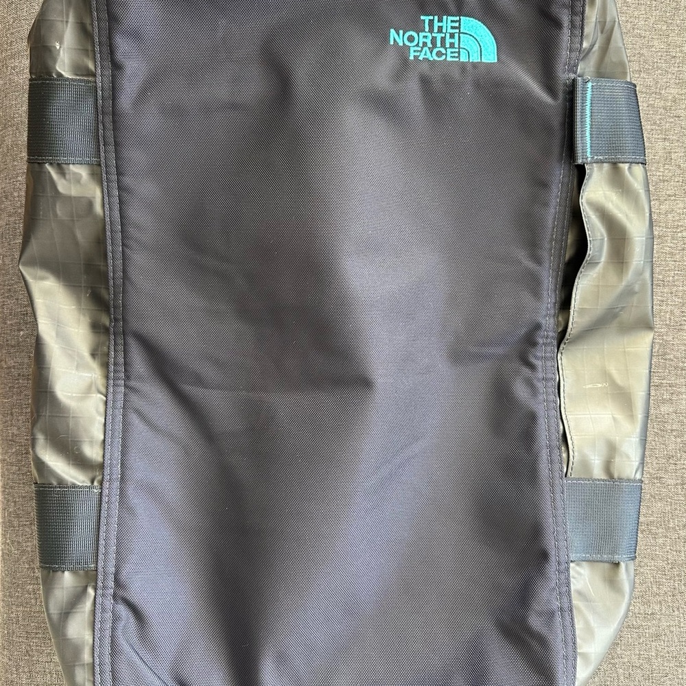 North face Base Camp Voyager Duffel—32L